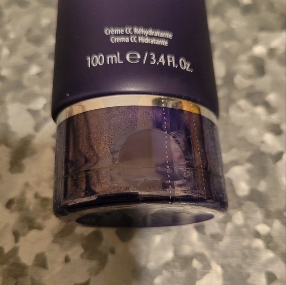 ⭐️40% Off⭐️ Alterna Caviar Anti-Aging Moisture Leave-in CC Cream - Picture 4 of 7